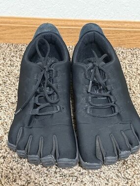 Peluva Strand Men’s Lace Up Five Finger Barefoot Shoes Size EU 47 US 12.5 Black